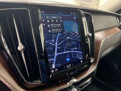 2023 Volvo XC60 Plus Bright Theme