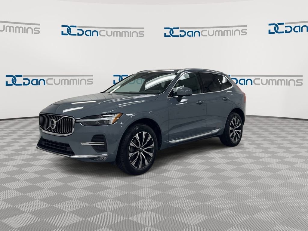 2023 Volvo XC60 Plus Bright Theme