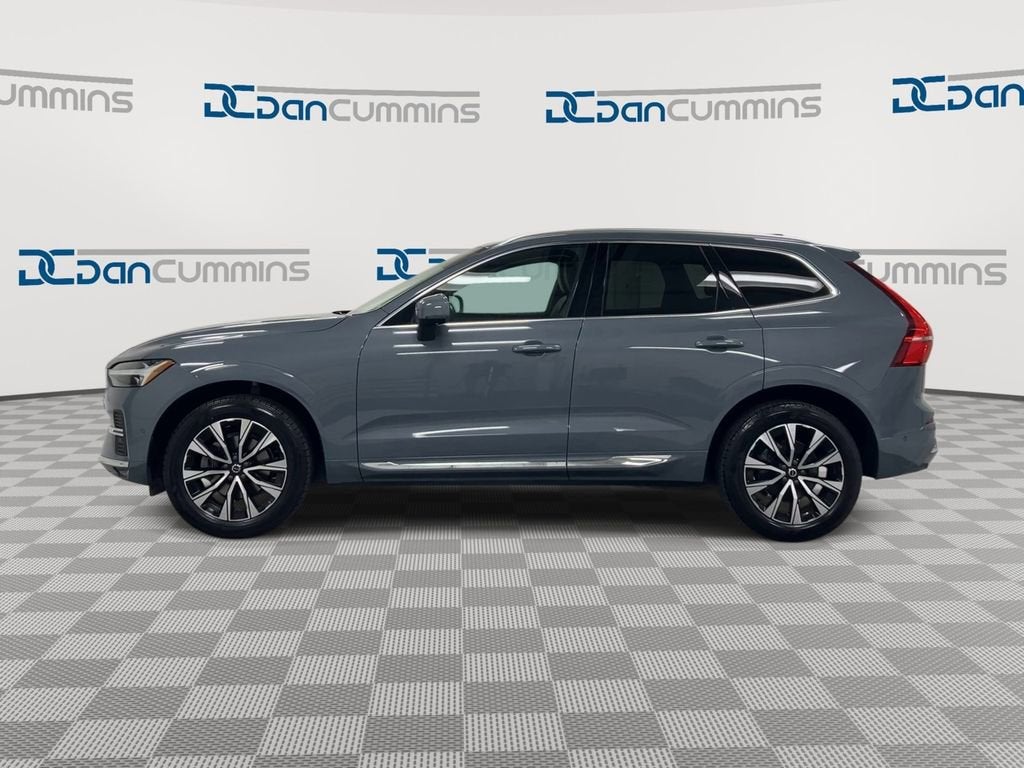 2023 Volvo XC60 Plus Bright Theme
