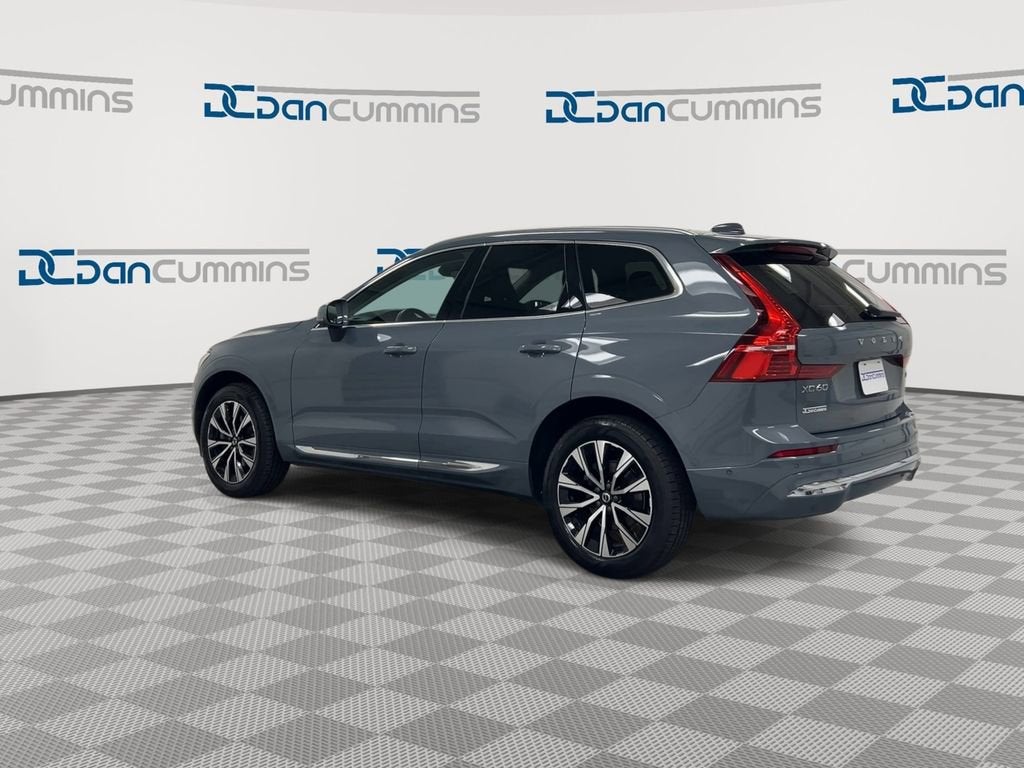 2023 Volvo XC60 Plus Bright Theme