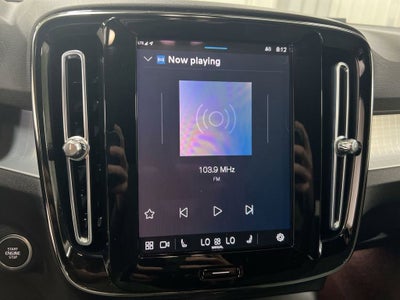 2023 Volvo XC40 Core