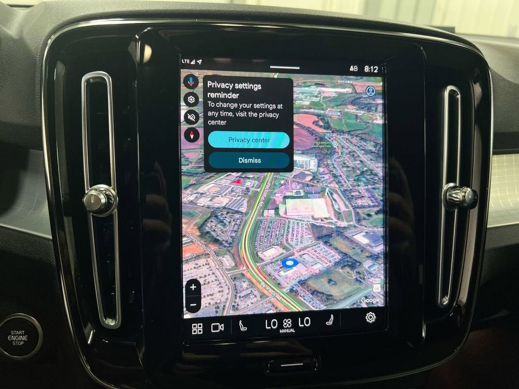 2023 Volvo XC40 Core