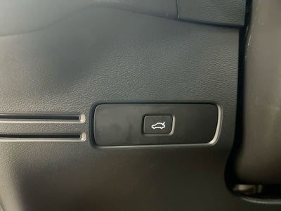 2023 Volvo XC40 Core
