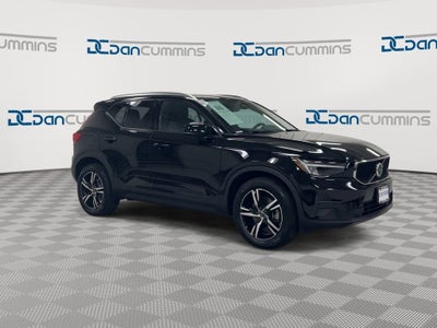 2023 Volvo XC40 Core