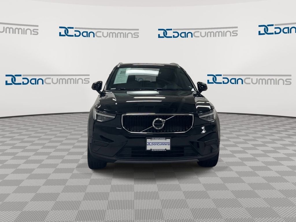 2023 Volvo XC40 Core