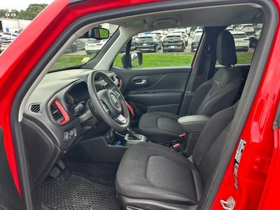 2023 Jeep Renegade Trailhawk
