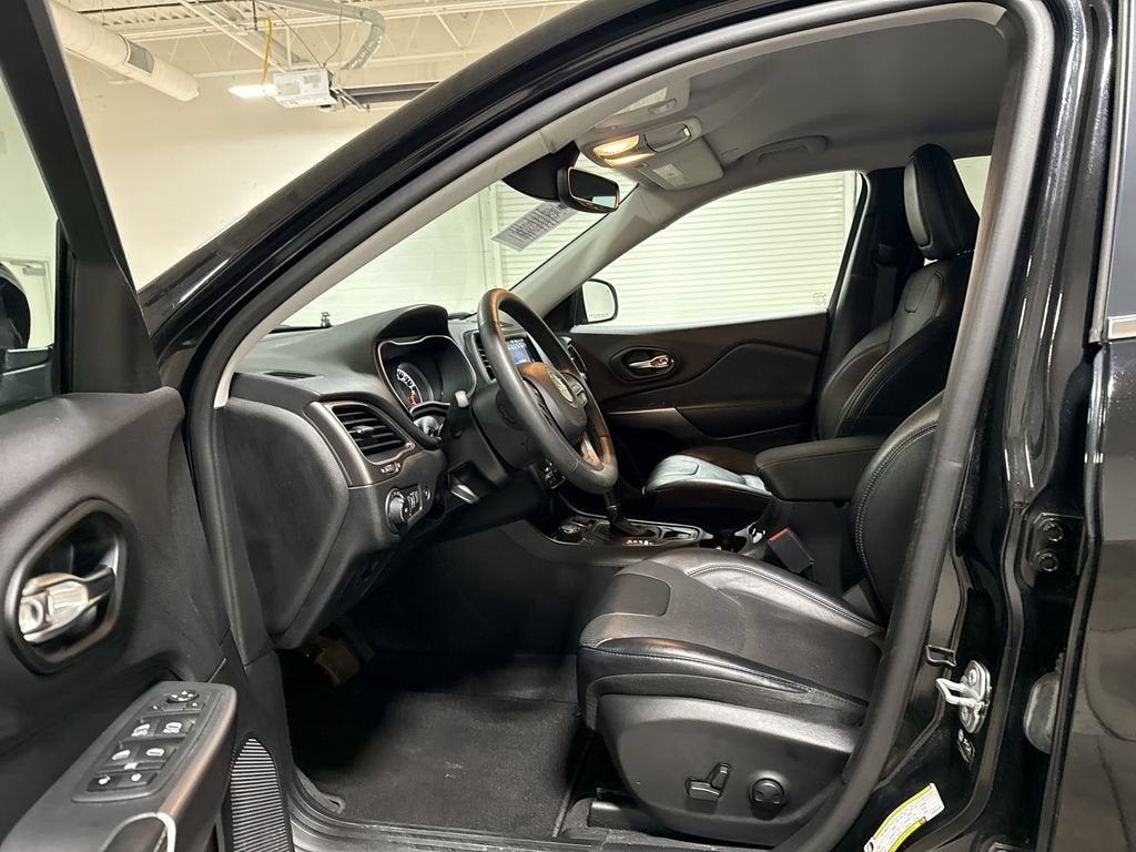 2022 Jeep Cherokee Latitude Lux
