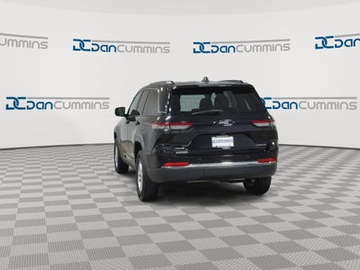 2023 Jeep Grand Cherokee Laredo