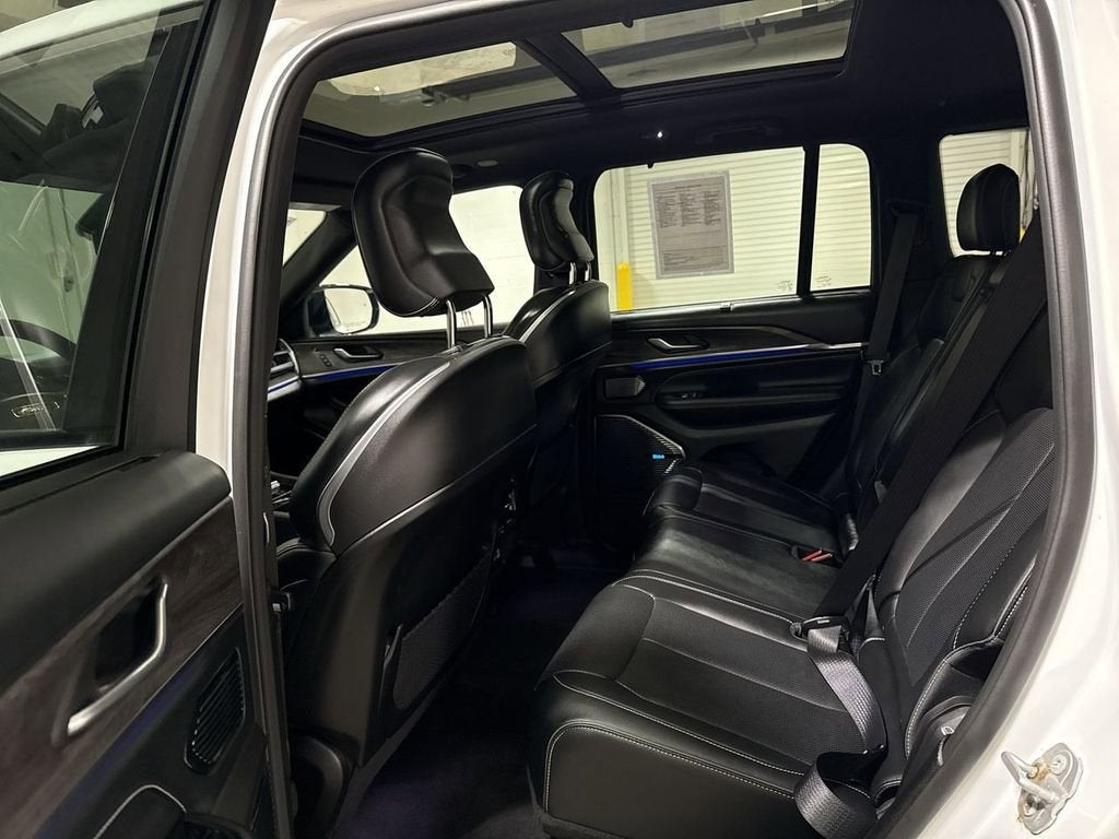 2022 Jeep Grand Cherokee Overland