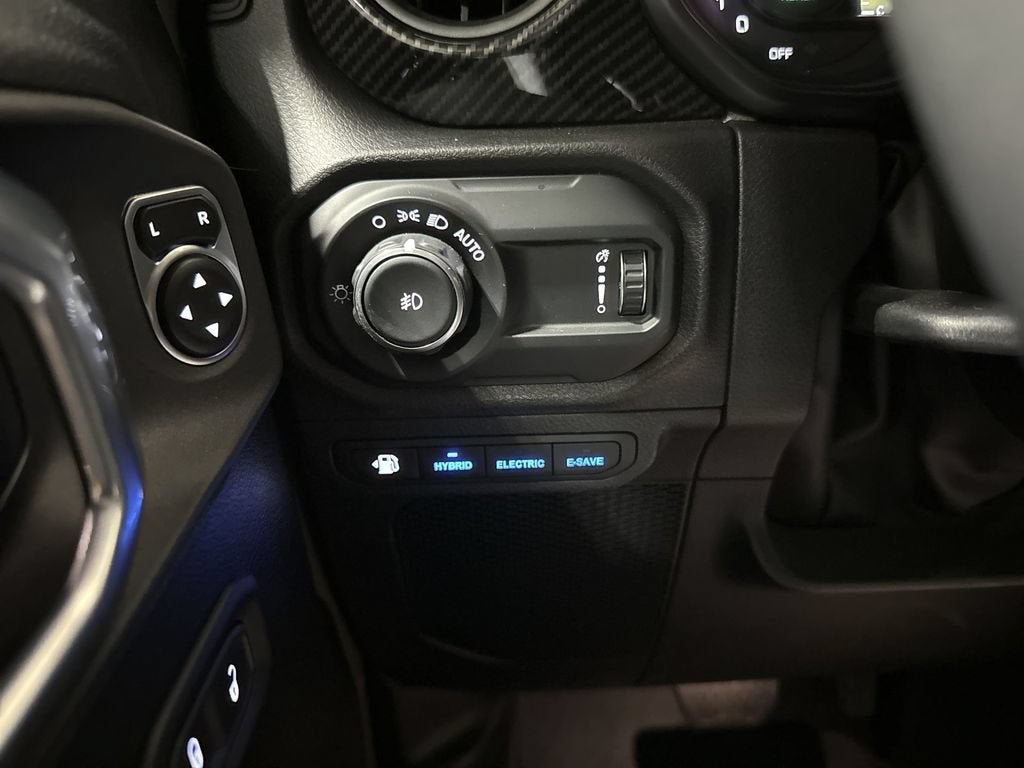 2025 Jeep Wrangler 4xe Willys