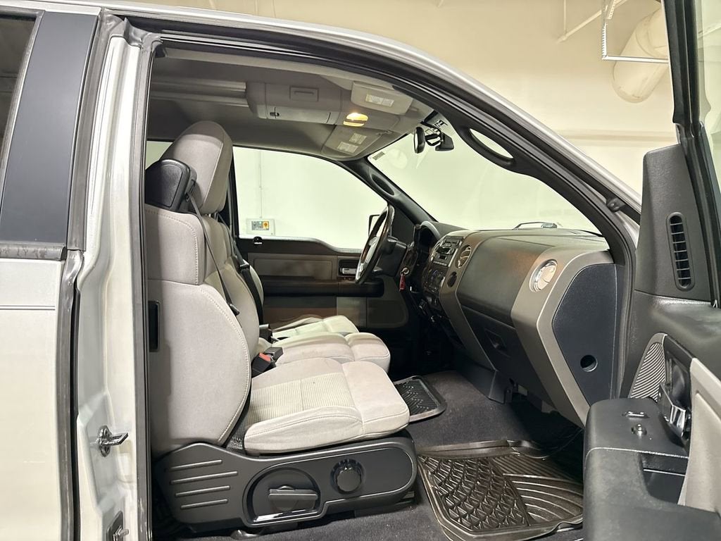 2005 Ford F-150 XLT