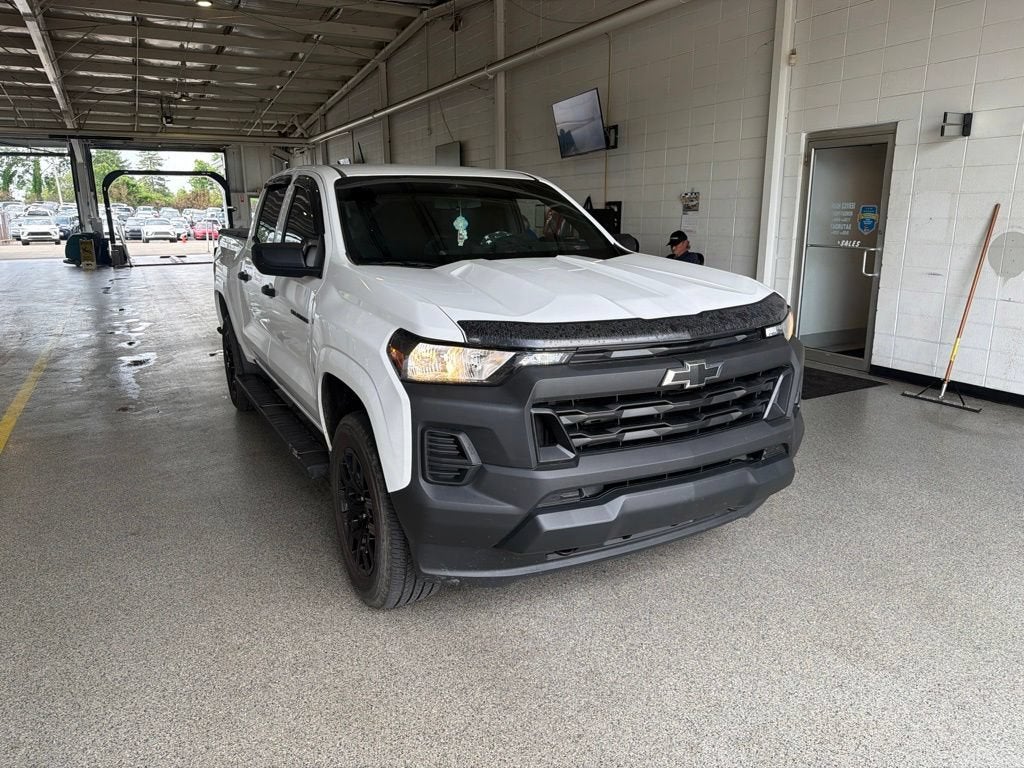 2025 Chevrolet Colorado WT/LT