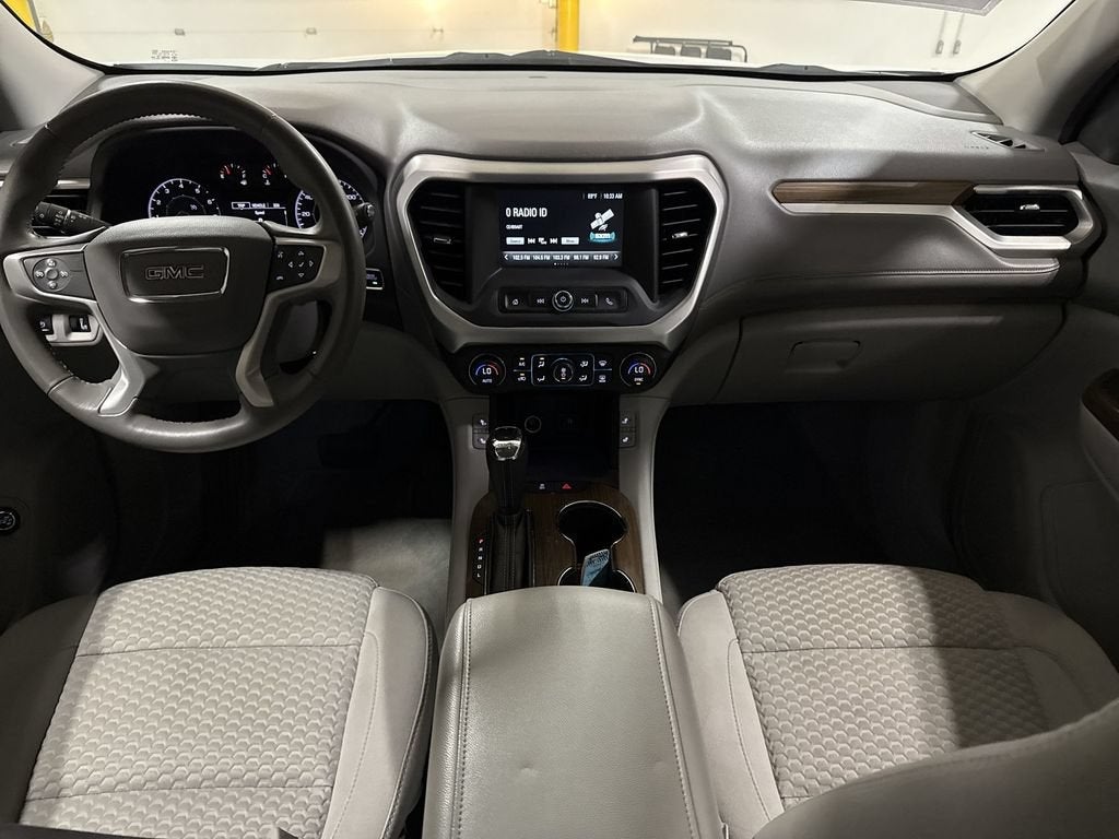 2017 GMC Acadia SLE