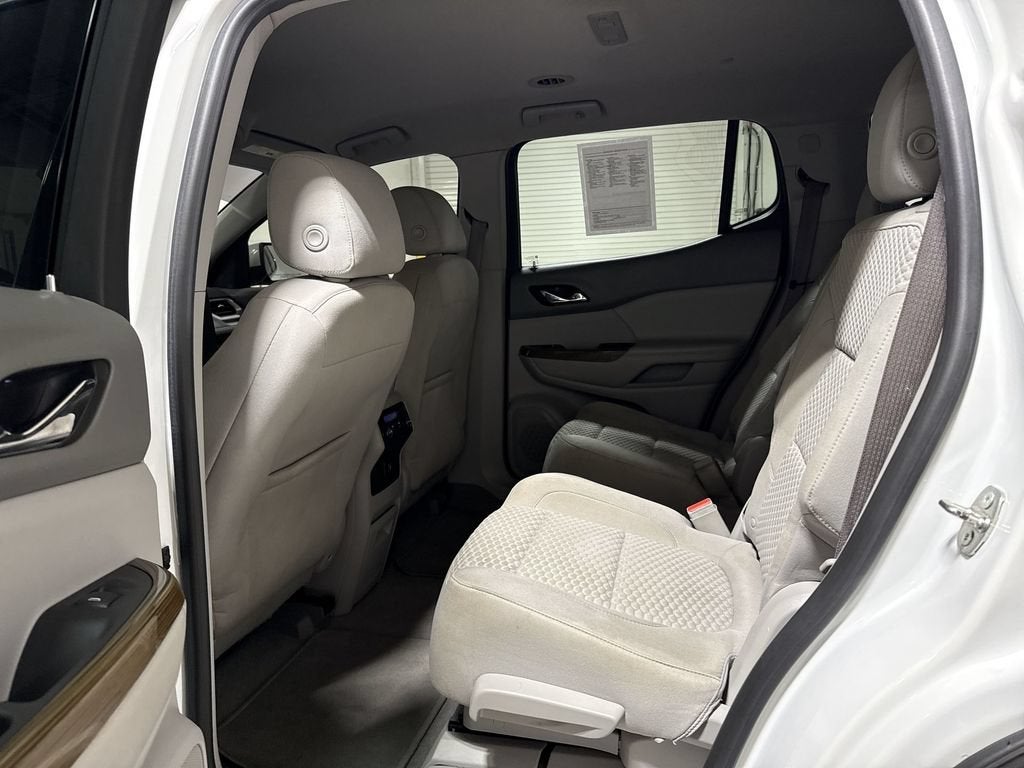2017 GMC Acadia SLE