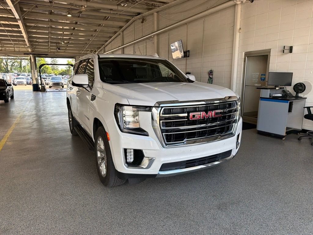 2023 GMC Yukon SLT