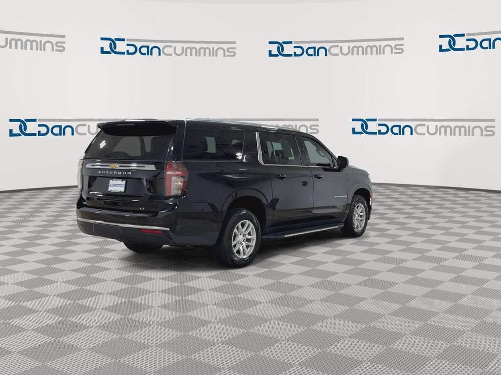2023 Chevrolet Suburban LT
