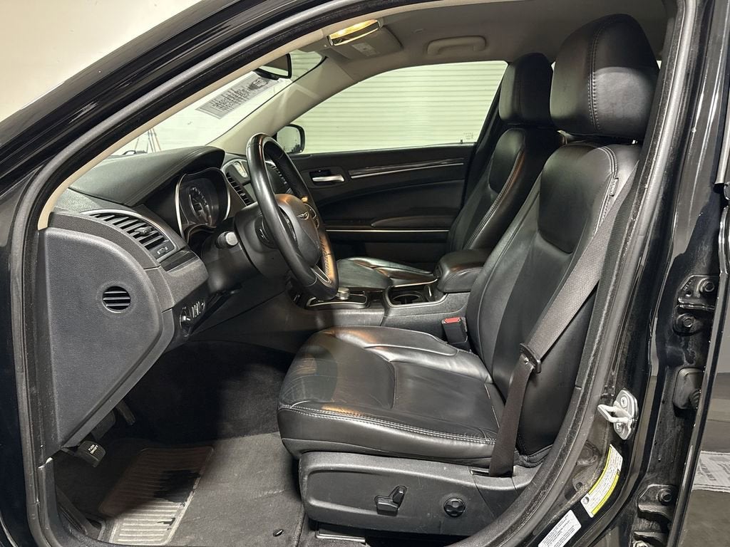 2018 Chrysler 300 Touring L