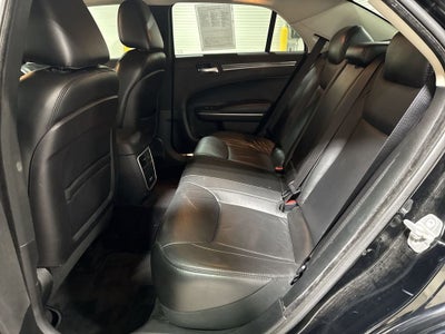 2018 Chrysler 300 Touring L