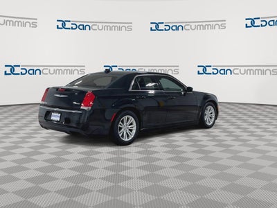 2018 Chrysler 300 Touring L