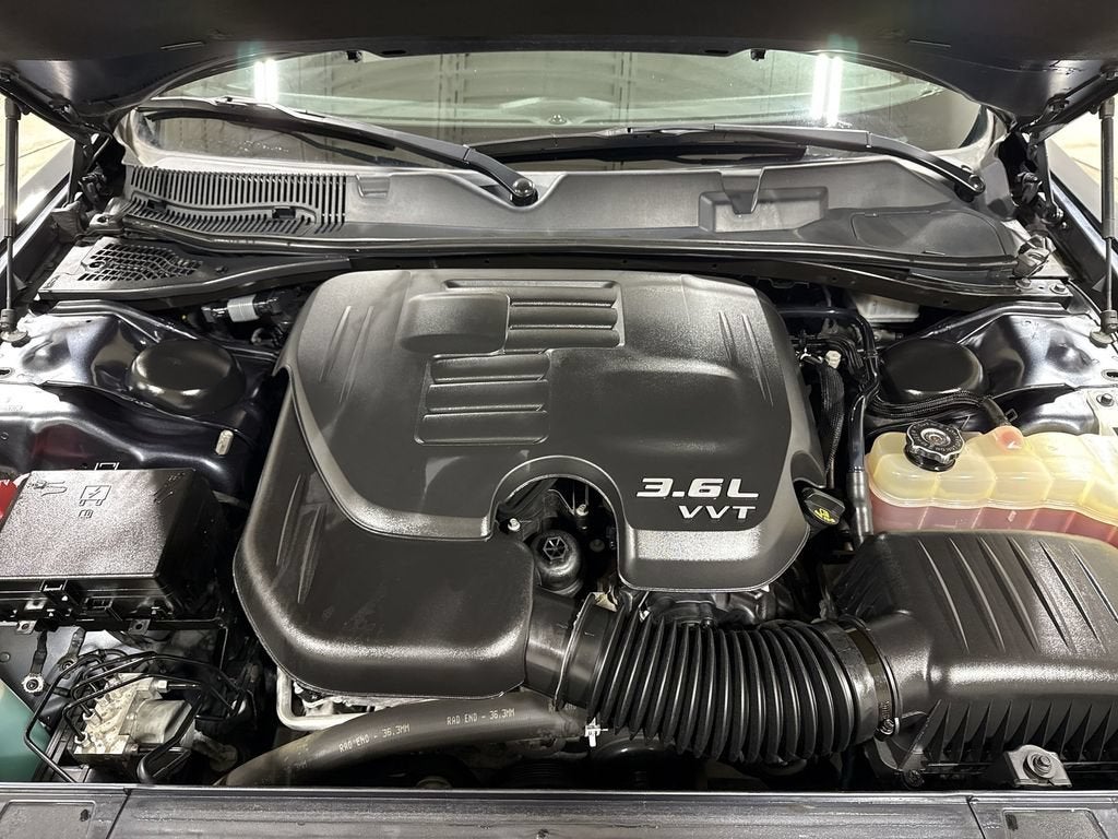 2018 Dodge Challenger SXT Plus