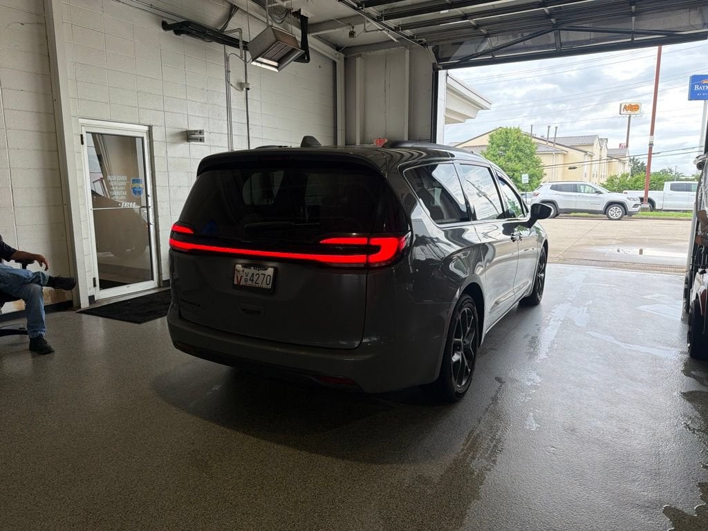 2021 Chrysler Pacifica Touring L