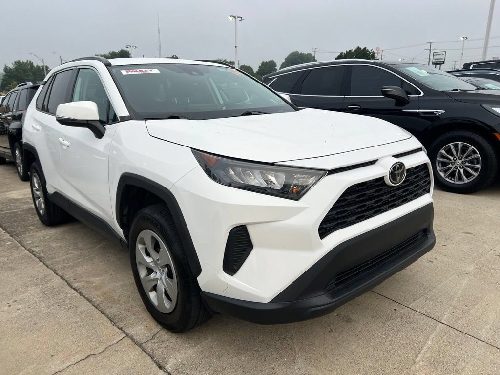 2021 Toyota RAV4 LE