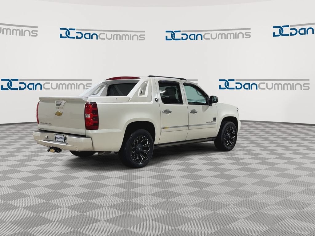 2013 Chevrolet Avalanche LTZ