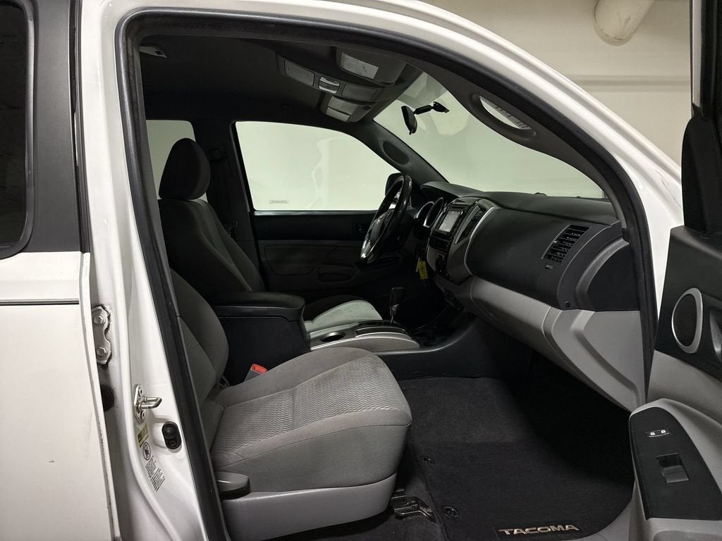 2015 Toyota Tacoma 4WD Double Cab LB V6 AT (Natl)