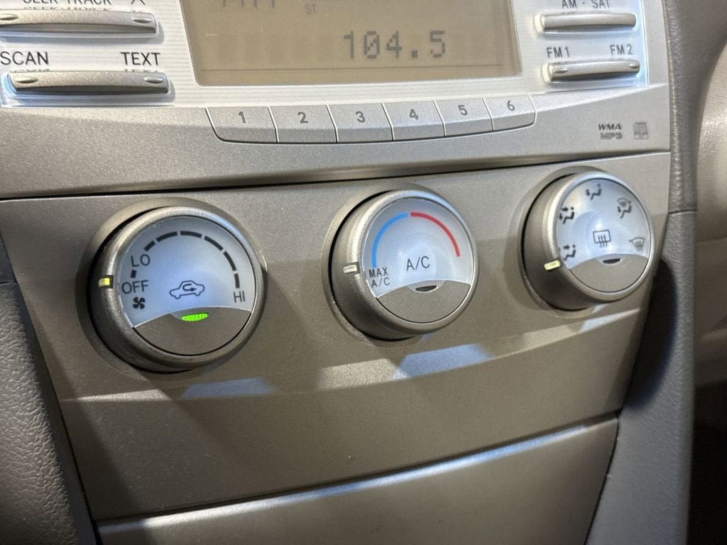 2011 Toyota Camry LE