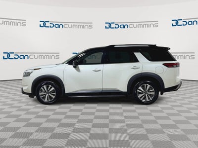 2024 Nissan Pathfinder SL