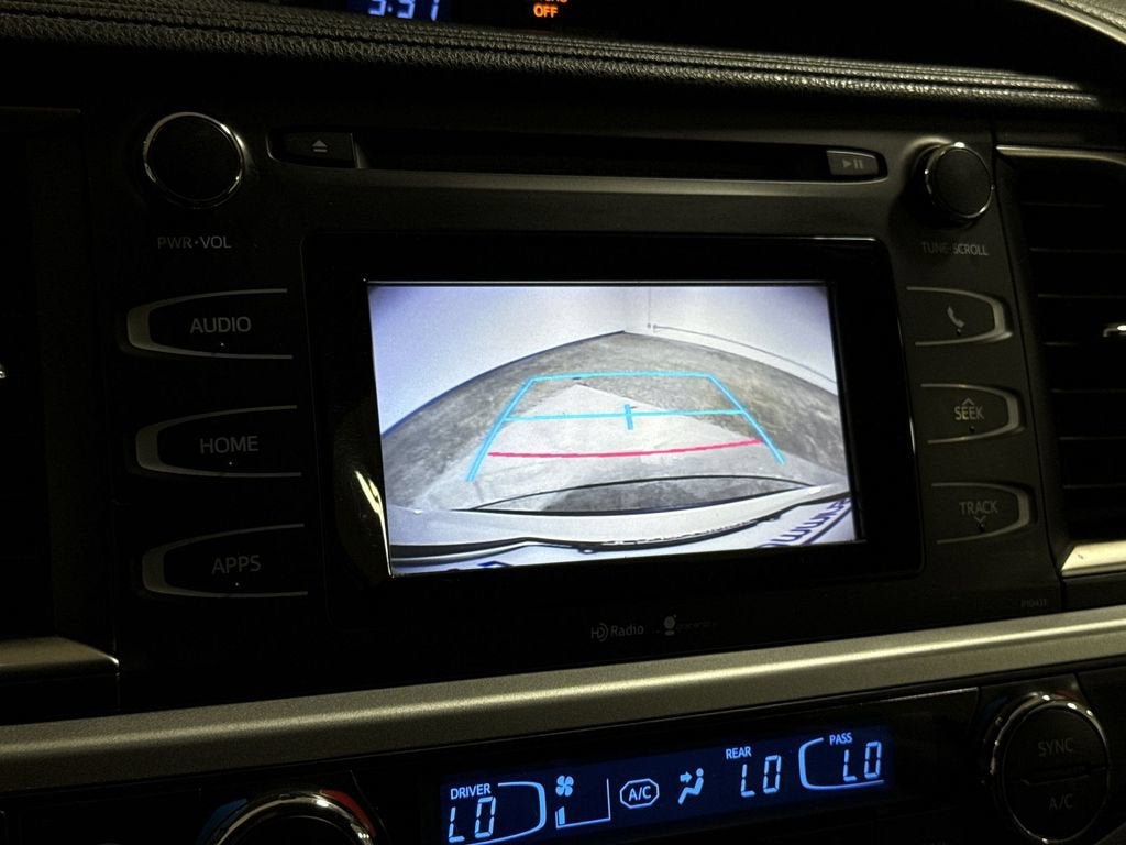 2015 Toyota Highlander LE