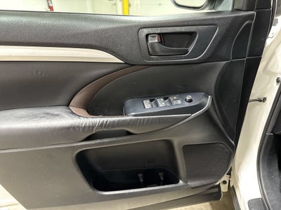 2015 Toyota Highlander LE