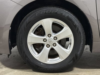 2017 Toyota Sienna LE Auto Access Seat