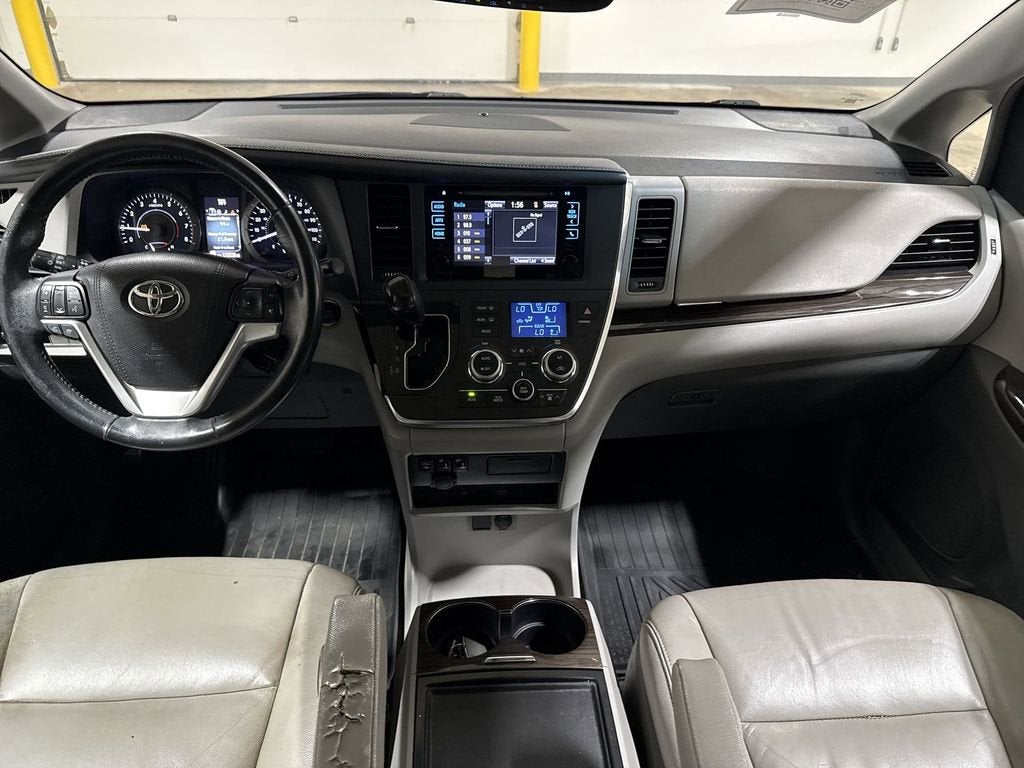 2015 Toyota Sienna XLE