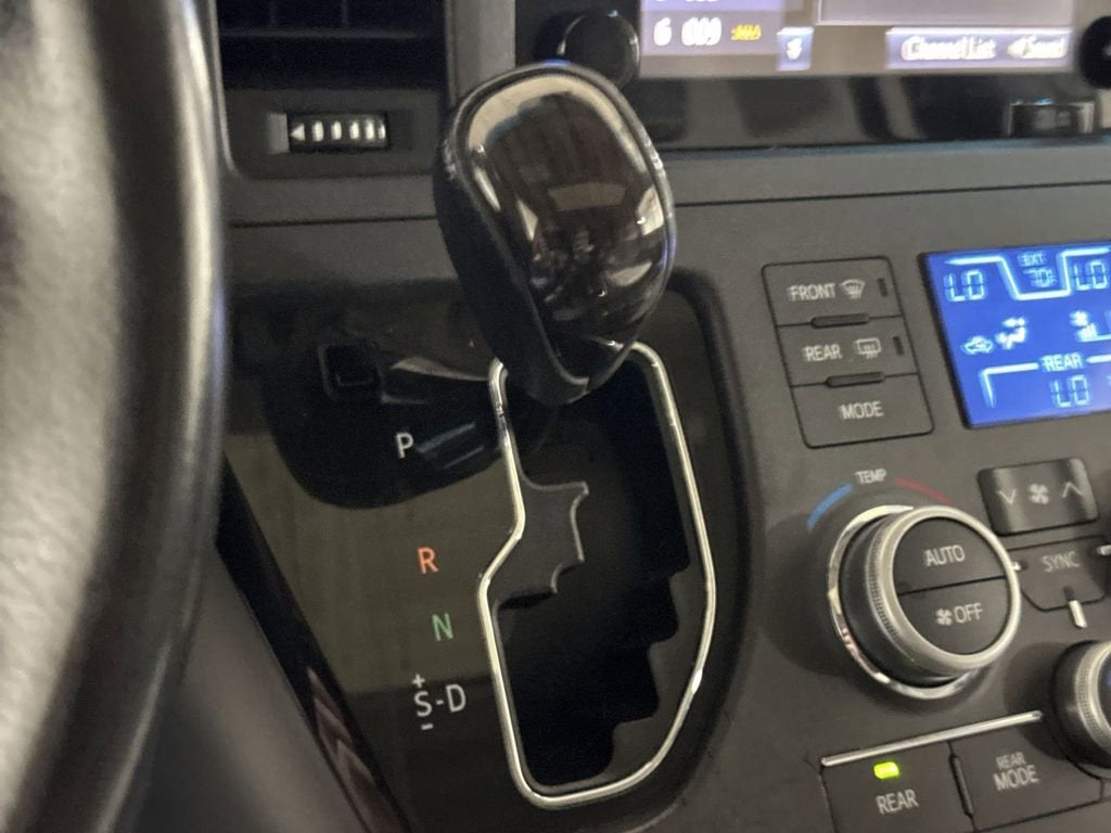 2015 Toyota Sienna XLE