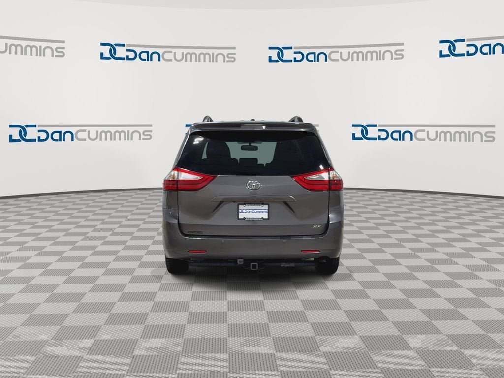 2015 Toyota Sienna XLE