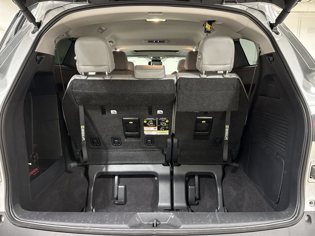 2025 Toyota Sienna XLE