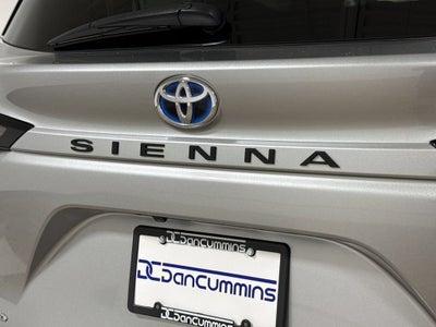 2025 Toyota Sienna XLE