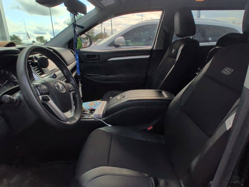 2018 Toyota Highlander LE