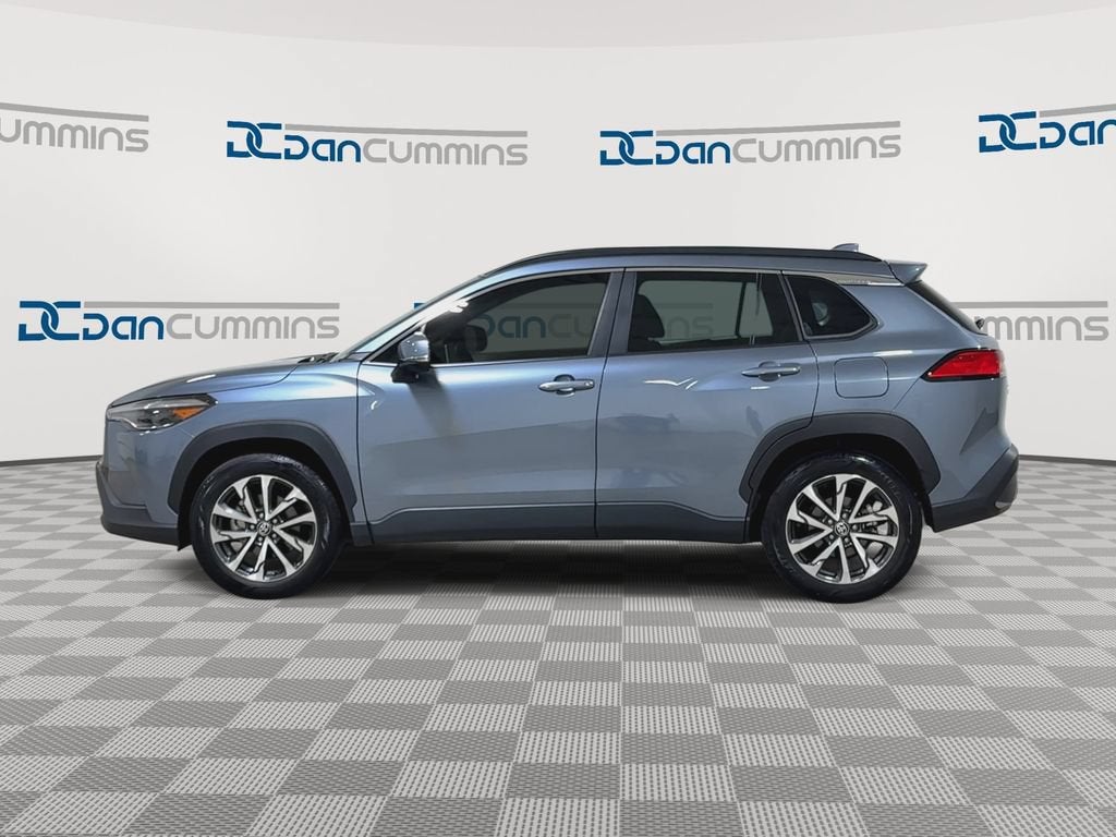 2024 Toyota Corolla Cross XLE
