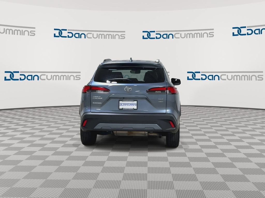 2024 Toyota Corolla Cross XLE