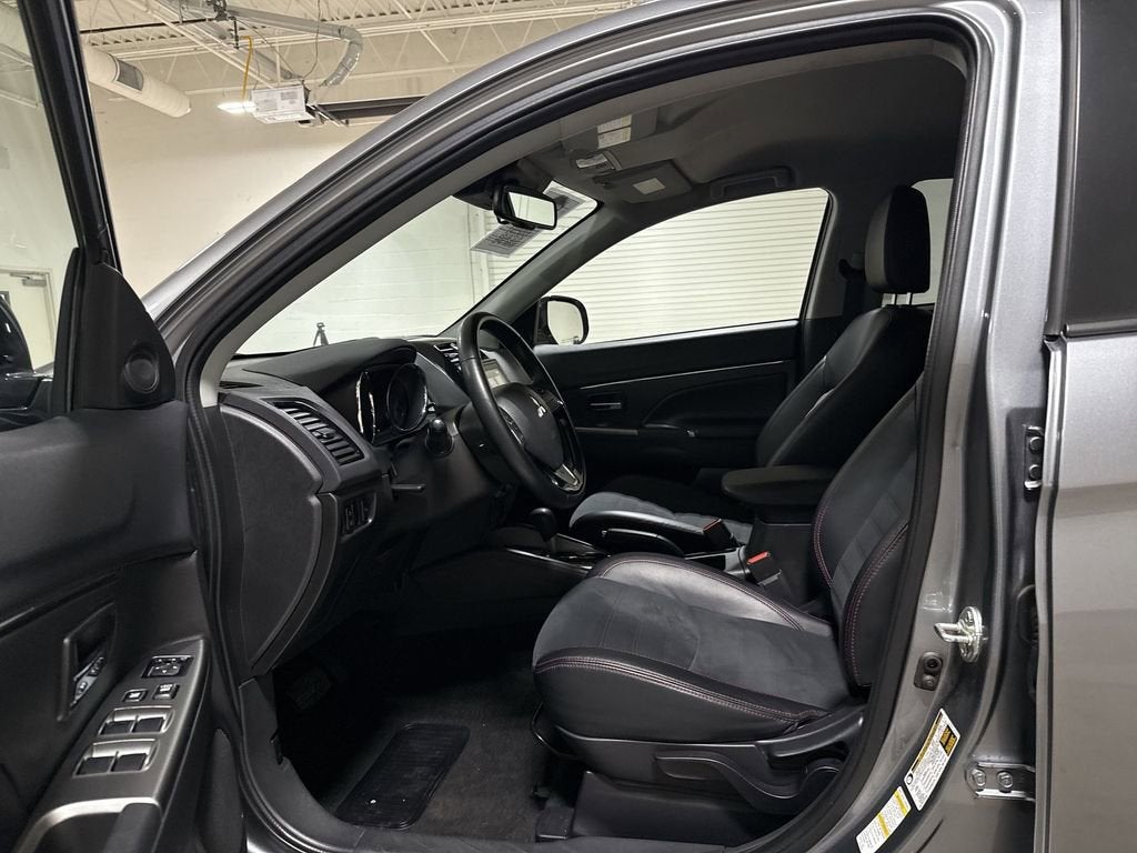 2024 Mitsubishi Outlander Sport S