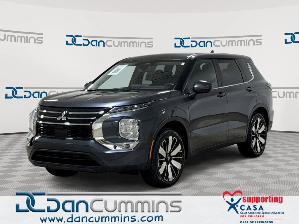2025 Mitsubishi Outlander SE