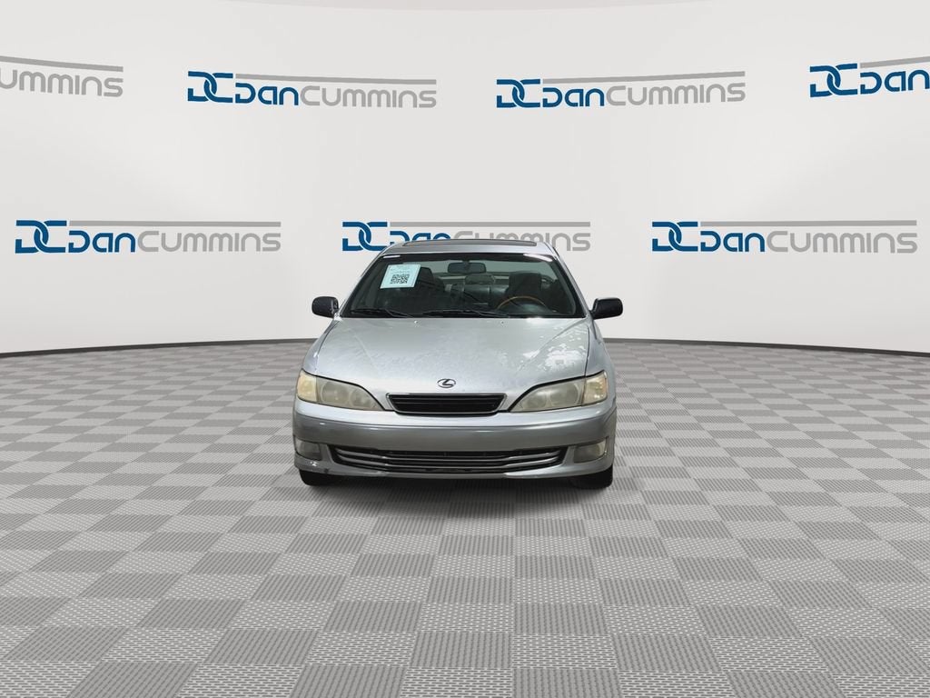 2000 Lexus ES 300 4dr Sdn
