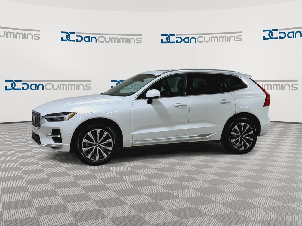 2023 Volvo XC60 Plus Bright Theme