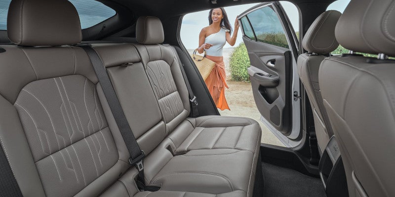 Split-folding rear seats
