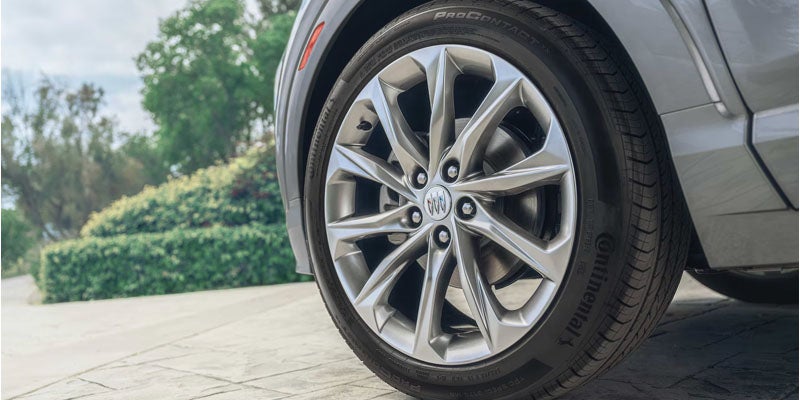 19" aluminum wheels with Pearl Nickel finish