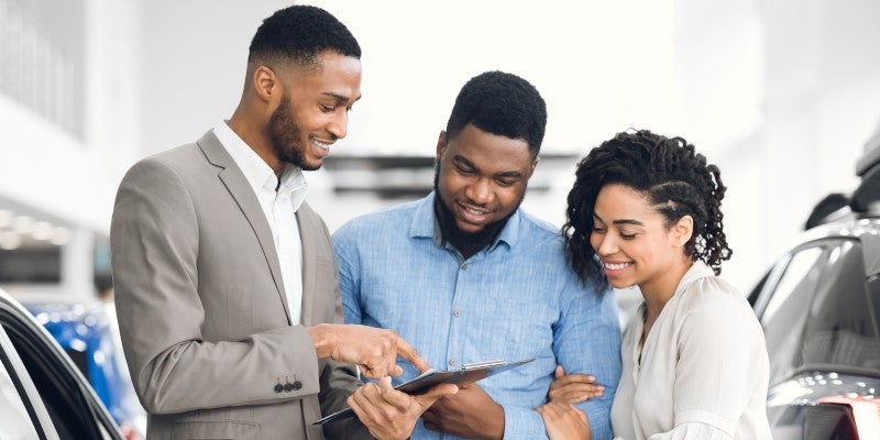 Customers and Finance Expert